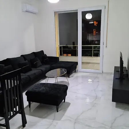 Black'N White Apartment Vlore Exterior photo