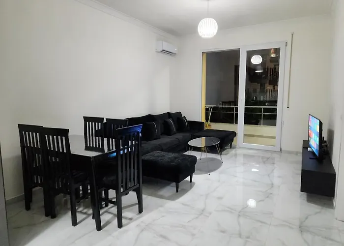 Black\'N White Apartment
