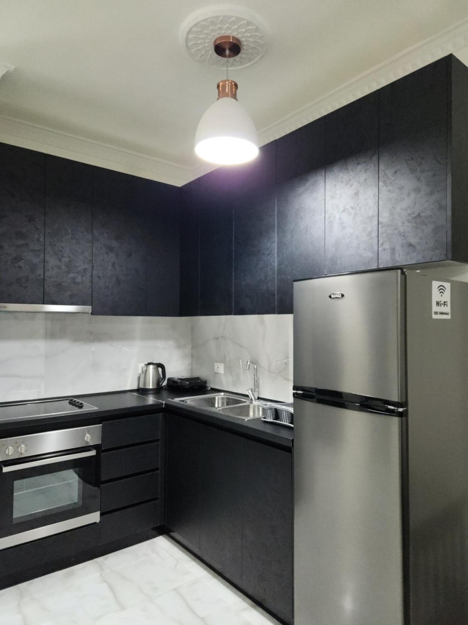 Apartment Black'n White *